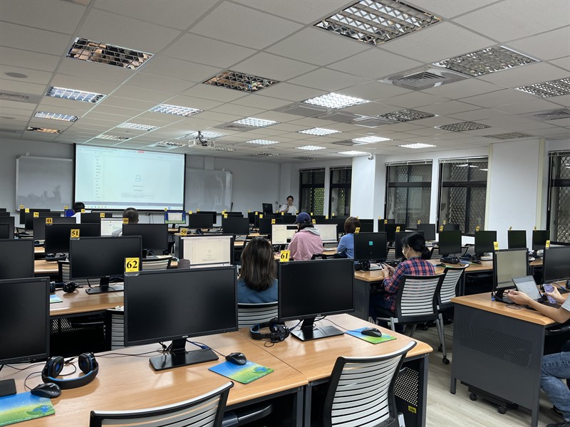 (207)iClass學習平台「同儕互評與討論區自動評分應用」工作坊