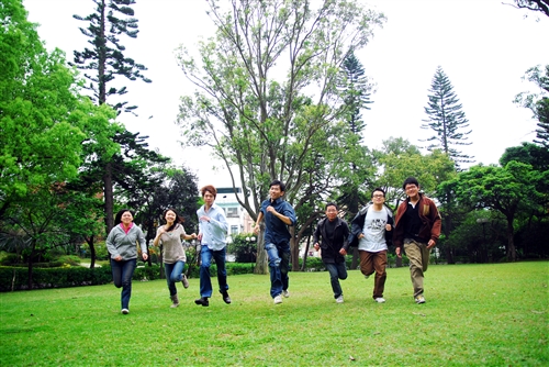 14同學榮膺全國大專優秀青年