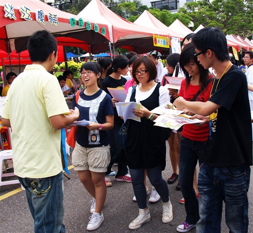 社團博覽會熱鬧滾滾　招募新血各顯身手！