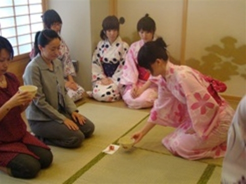 日文系系友回娘家