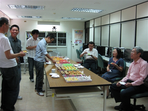 經營決策系暨管理科學研究所「系所友返校歡迎茶會」