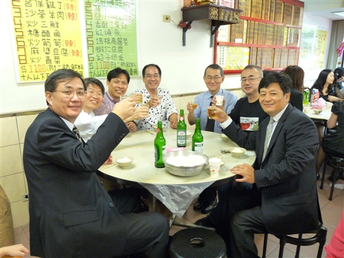 日文系系友回娘家