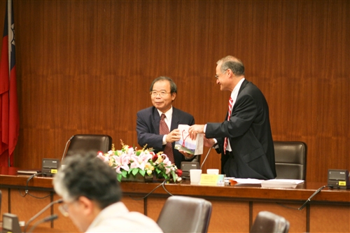 「美國新聞與世界報導」綜合型大學排名專題演講