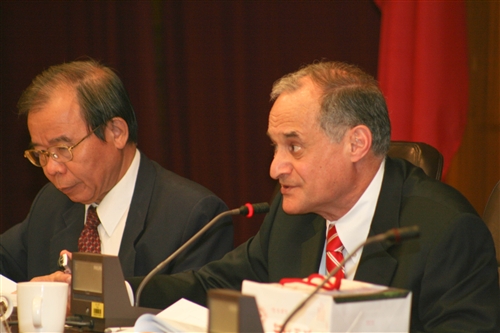 「美國新聞與世界報導」綜合型大學排名專題演講