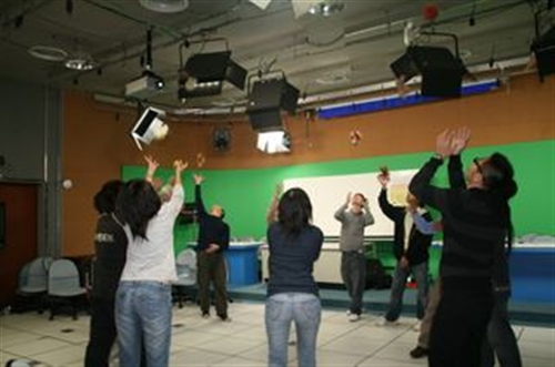 教學助理教學系列專題講座：瘋狂實驗認真學--從遊戲與問答中培養認真的態度