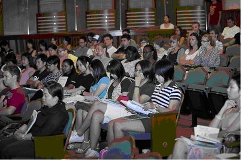 98學年度「外國學生新生說明會」