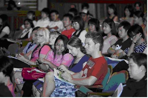 98學年度「外國學生新生說明會」