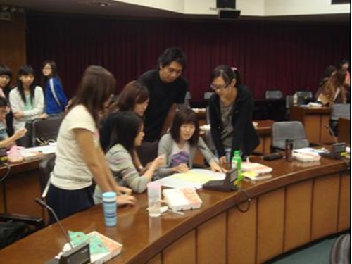 98學年度「國際志工之培訓課程」