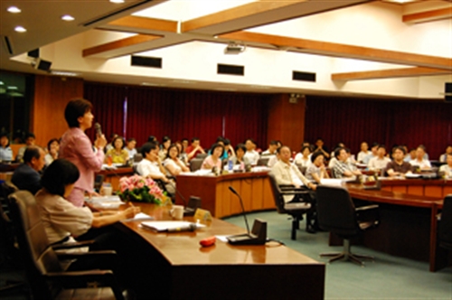 98學年度大一導師輔導知能暨大學學習課程研習會