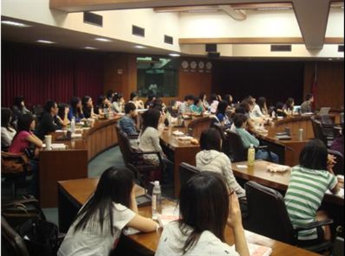 98學年度「國際志工之培訓課程」