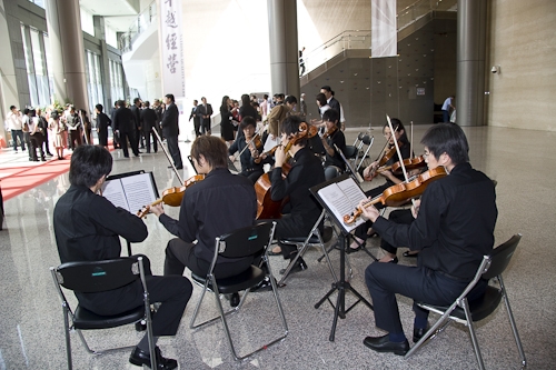 在本校全體教職員工生、校友秉持「持續改善、追求卓越」的精神之下，本校榮獲象徵全面品質管理最高榮譽的第19屆國家品質獎。