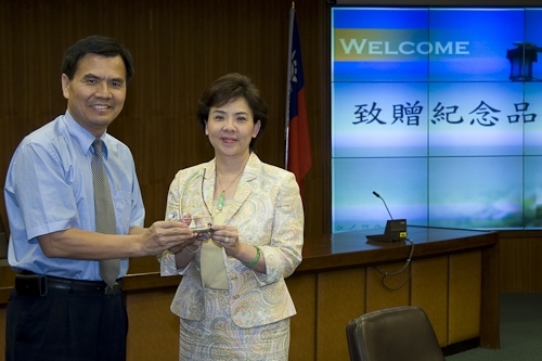 台北市中等學校校長協會一行人蒞校參訪本校之教育品質管理。