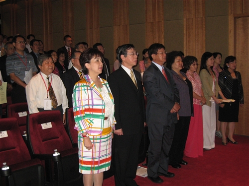 張校長家宜出席本校中華民國校友總會第7屆第1次會員代表大會，陳總會長慶男特別邀本校傑出校友財政部李部長述德演講。藉由整個活動連繫校友感情，也分享校友成功的經驗。