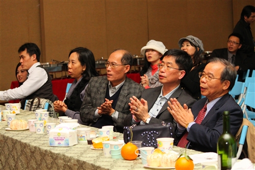 「商管聯合碩士在職專班」與「商管碩士班聯合同學會」共同舉辦歲末聯歡晚會－『星光祭』，商管學院10系所在校師生及畢業校友齊聚一堂，共享歡樂時光。