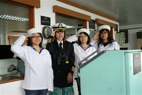 海事博物館舉辦「鷹揚萬里：凡走過必留下痕跡」畢業季活動，邀請全校至海事博物館當船長，體驗當船長為自己的人生掌舵。