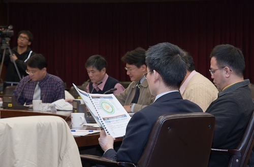 本校執行教育部「大專院校數位學習推廣與數位學習跨校合作計畫(北區)」，與真理、聖約翰大學共同簽署數位學習跨校學程合作同意書，開啟協作、分享、成長、飛躍之校際數位學習新願景。