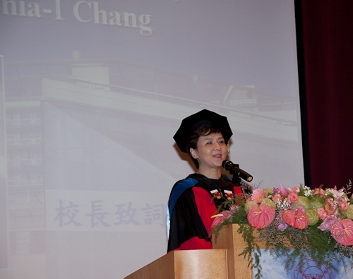 本校蘭陽校園於6月6日上午舉行第1屆畢業生之畢業典禮。