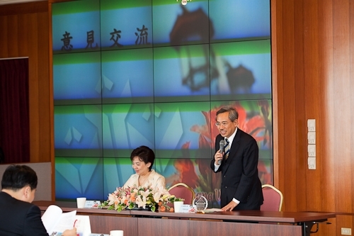 WelcomeProf. Dr. Klaus Dicke, Rector, the University of Jena, Germany