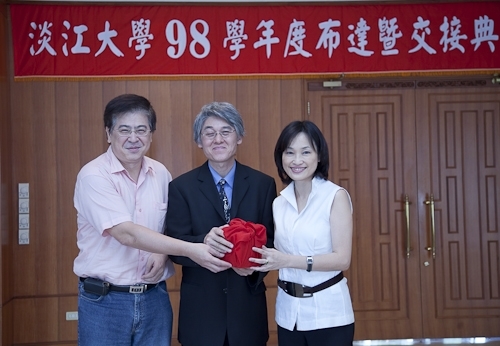 WelcomeProf. Dr. Klaus Dicke, Rector, the University of Jena, Germany