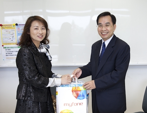 WelcomeProf. Dr. Klaus Dicke, Rector, the University of Jena, Germany