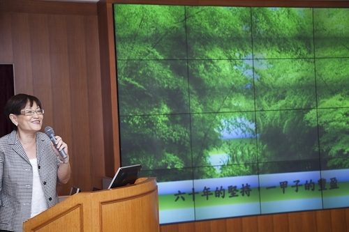 WelcomeProf. Dr. Klaus Dicke, Rector, the University of Jena, Germany