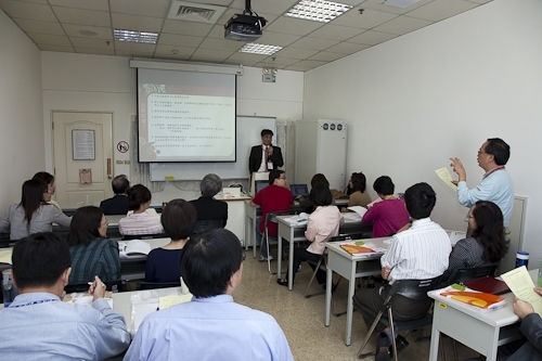 WelcomeProf. Dr. Klaus Dicke, Rector, the University of Jena, Germany