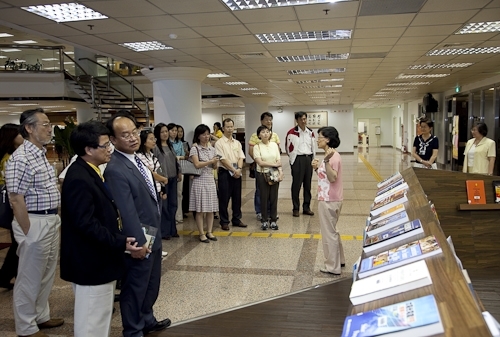 WelcomeProf. Dr. Klaus Dicke, Rector, the University of Jena, Germany