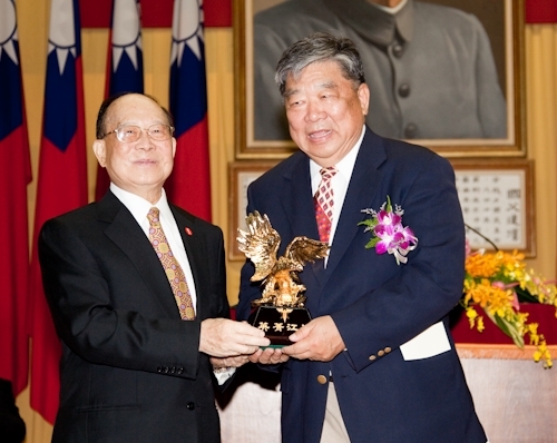 WelcomeProf. Dr. Klaus Dicke, Rector, the University of Jena, Germany