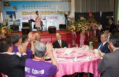 WelcomeProf. Dr. Klaus Dicke, Rector, the University of Jena, Germany