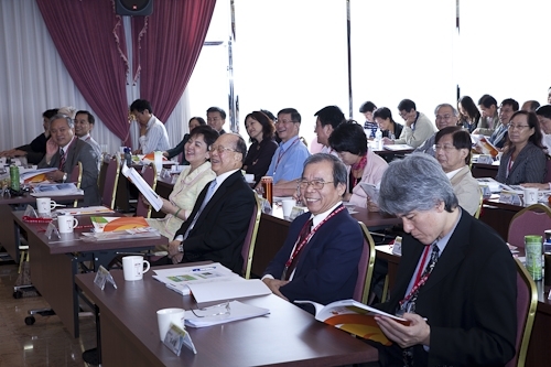 WelcomeProf. Dr. Klaus Dicke, Rector, the University of Jena, Germany