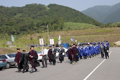 本校蘭陽校園於6月6日上午舉行第1屆畢業生之畢業典禮。
