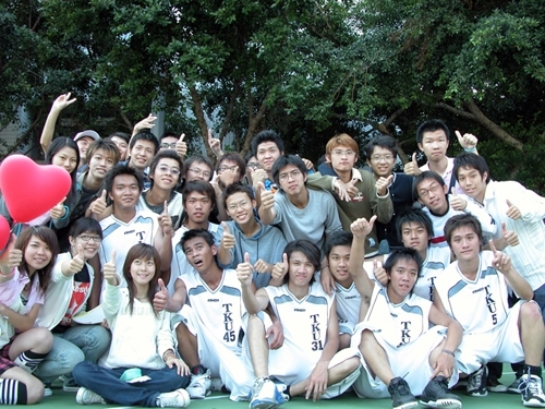 根據遠見雜誌與104人力銀行合作「2009年企業最愛大學院校評鑑」調查結果，本校再度蟬聯「企業最愛大學生」私校第一，並為「畢業生素質提升最多的學校」為全國第一。