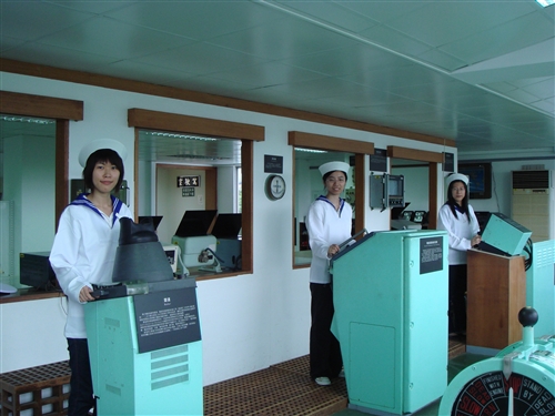 海事博物館舉辦「鷹揚萬里：凡走過必留下痕跡」畢業季活動，邀請全校至海事博物館當船長，體驗當船長為自己的人生掌舵。