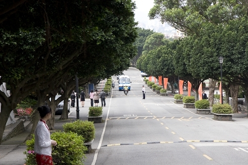 教育部98年度大學校院系所評鑑委員於這兩週蒞校展開實地訪評。