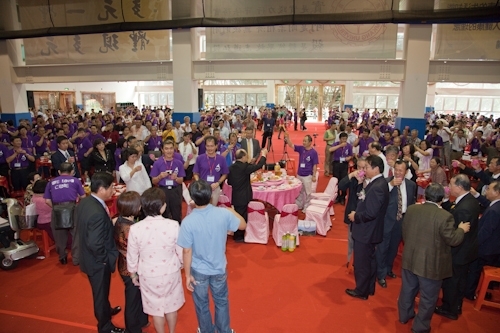 歡慶本校創校59週年，舉辦校慶慶祝大會、校友返校歡迎茶會、資訊工程學系團團圓圓千人同學會、第7屆校慶蛋捲節等豐富多元的校慶系列活動，全校展現活潑與創意並同賀淡江生日快樂！