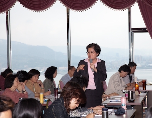 本校舉辦「品管圈競賽活動說明會暨企業經驗分享」，期使各單位同仁自動自發組成小圈(小組)，運用各種品管手法，啟發個人潛能，透過團隊合作，持續進行各種問題的改善。