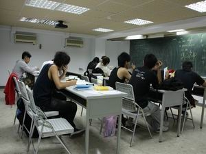 理學院數學學系補救教學－夜間自習輔導室