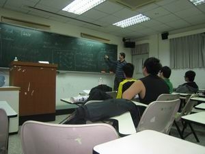 理學院數學學系補救教學－微積分加強輔導班(商管學院學生)