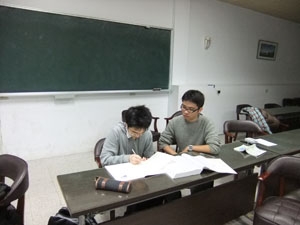 理學院物理學系補救教學－夜間自習輔導室