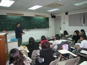 理學院數學學系補救教學－微積分加強輔導班(商管學院學生)