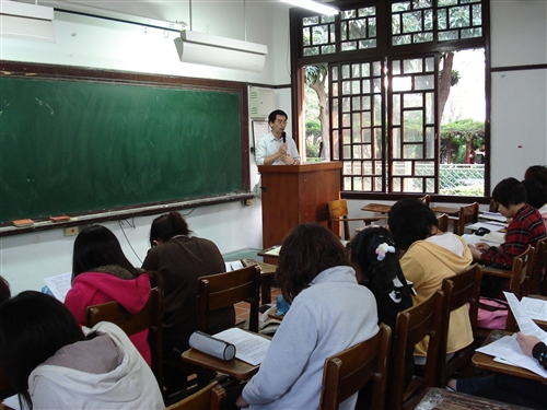 大學學習課程(諮輔組)