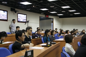 專題講座：溝通好才能教得好--談大學老師的教學溝通技巧