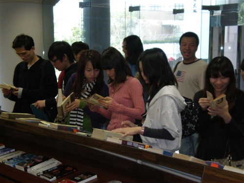 閱讀《湯姆歷險記》