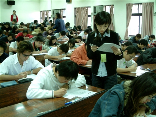 全校性學生基本能力檢測(中文能力、資訊能力)