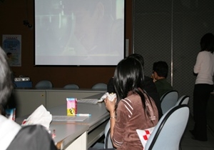 99/4/29、99/4/30教師及教學助理教學工作坊-「從電影看教學-心中的小星星(上)、(下)」