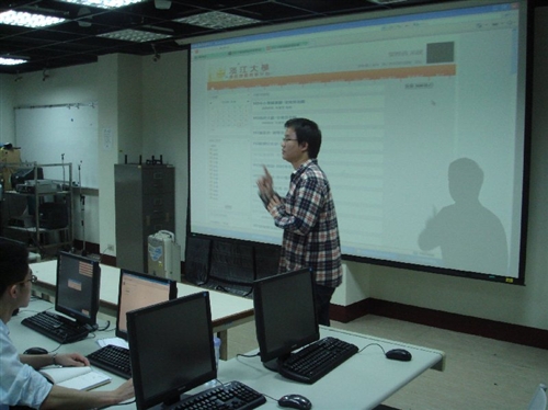 99年2月26日舉辦「Moodle教學平台馬上會」工作坊