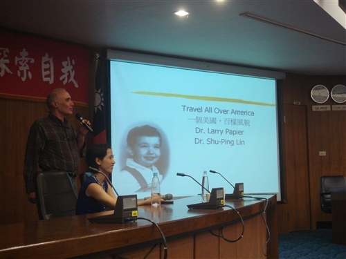 2010暑期生活英語營在淡水校園熱鬧展開囉!!