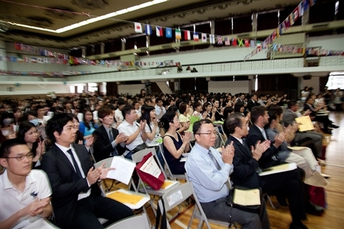 99學年度淡江大學學生出國留學暨國際青年大使交流團授旗典禮