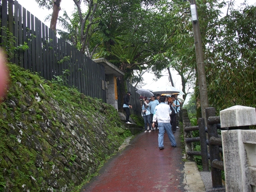 99學年度外籍生、交換生平溪天燈、十分幸福、深坑老街文化之旅