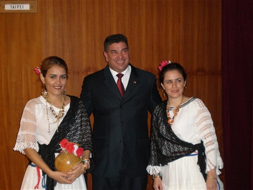 巴拉圭大使演講